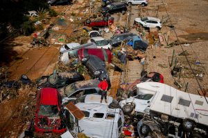 banjir-dahsyat-di-spanyol-puluhan-tewas-dan-infrastruktur-rusak-pemerintah-mengumumkan-keadaan-darurat