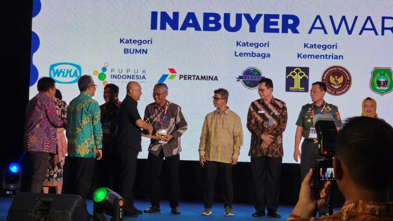 padi-umkm-telkom-raih-bumn-awards-2024-untuk-inovasi-digital-terbaik